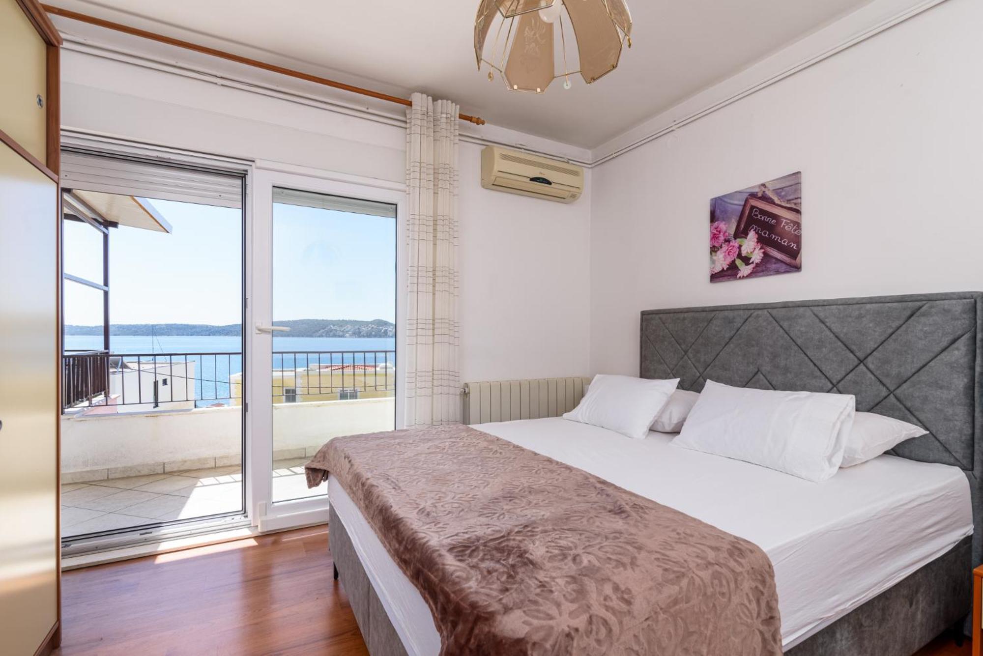 Apartments Villa Ivanka Trogir Exterior foto