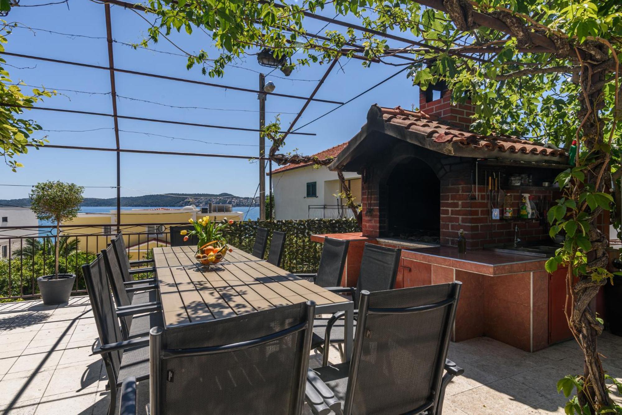 Apartments Villa Ivanka Trogir Exterior foto
