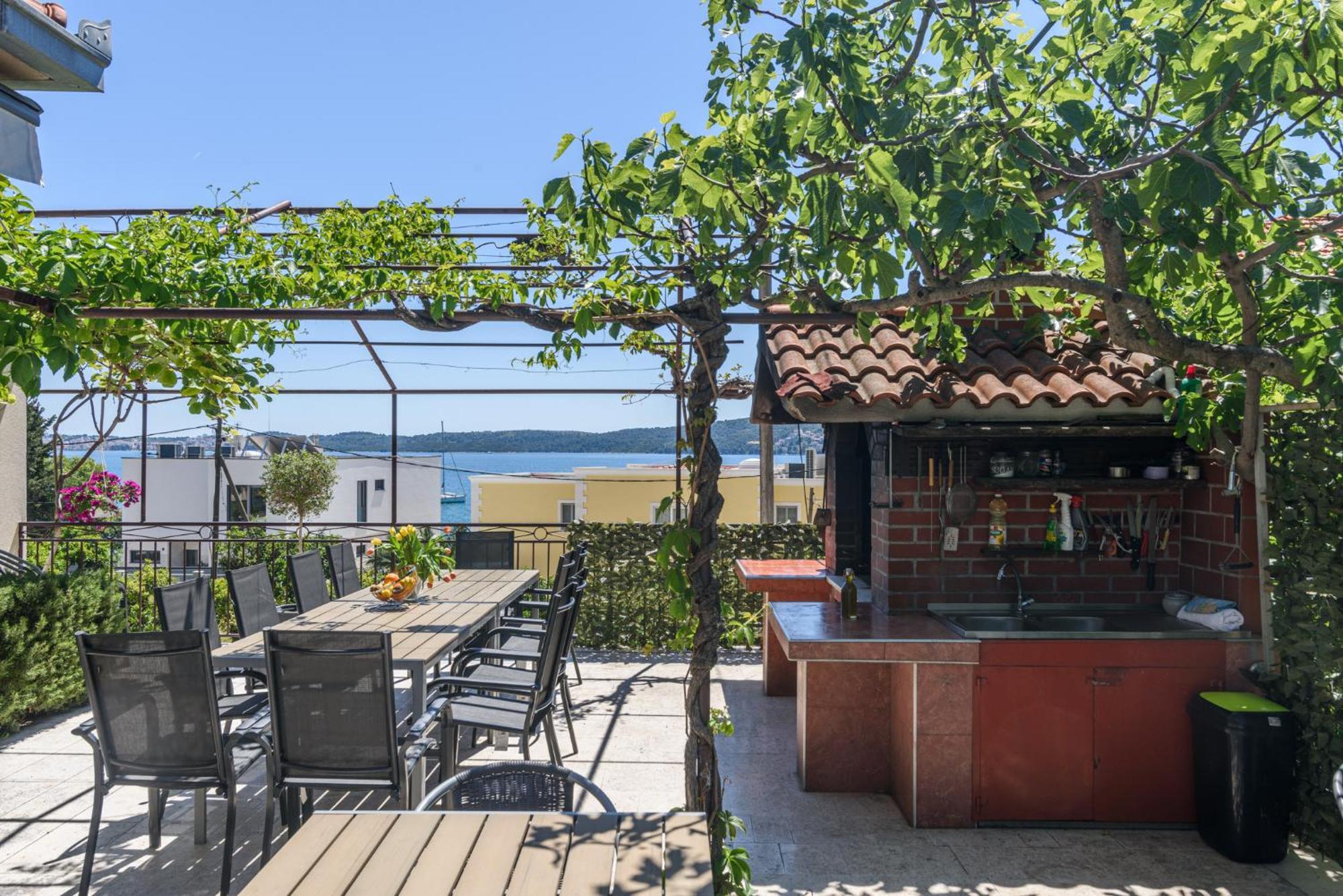 Apartments Villa Ivanka Trogir Exterior foto